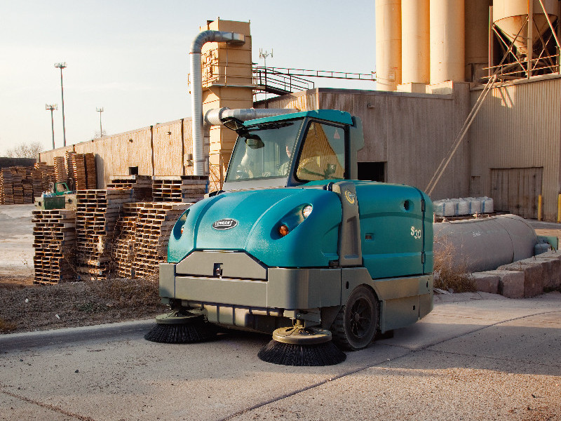 工廠掃地機怎么用？為什么工廠要使用掃地機