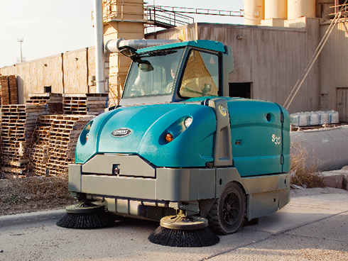 不同工廠車間如何選擇掃地機(jī)？